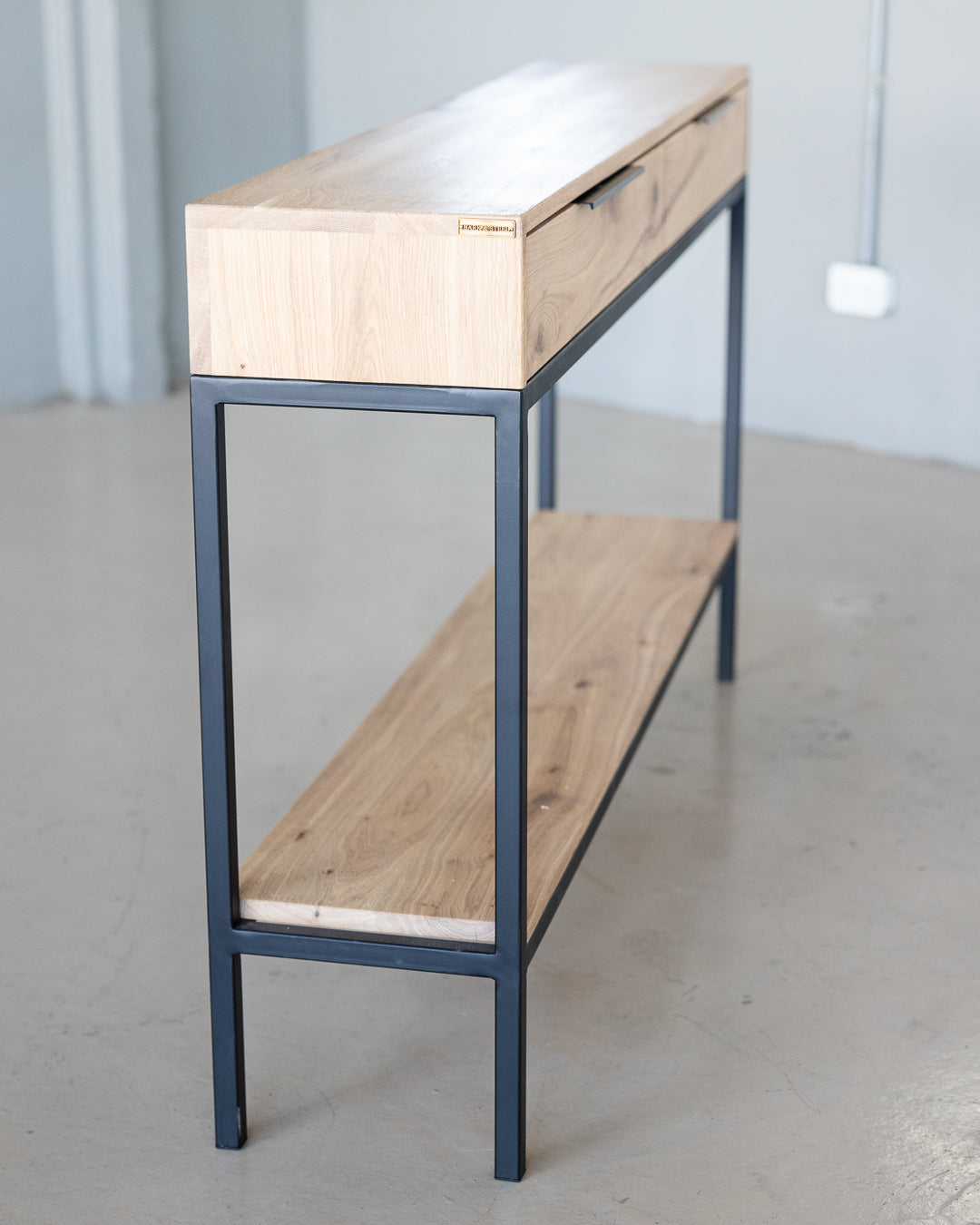 Amorie Console