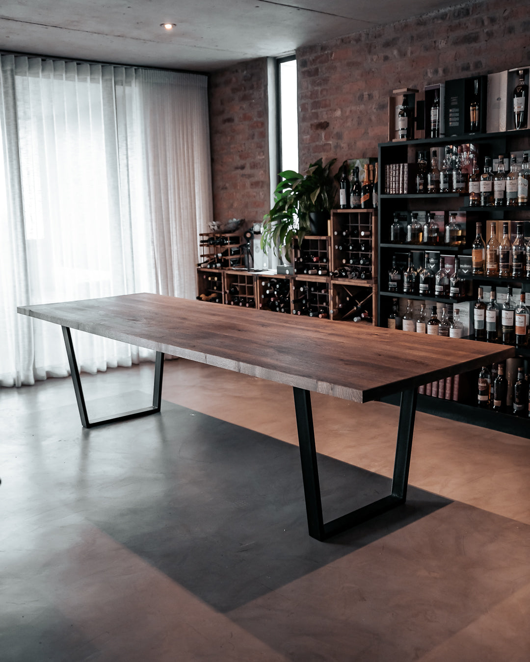 Estupendo Dining Table in Solid 45mm Oak